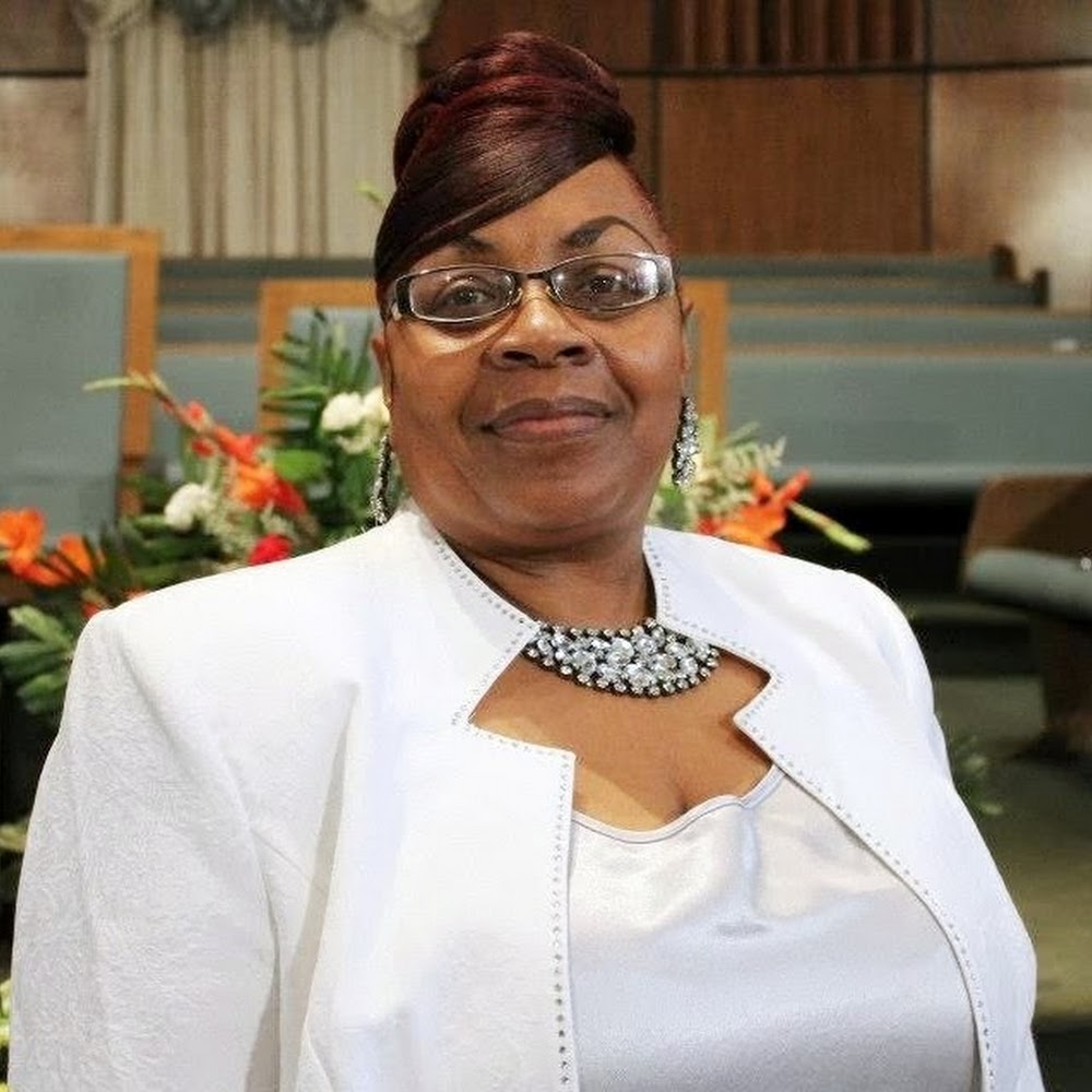 Meet your Posher, Ethel